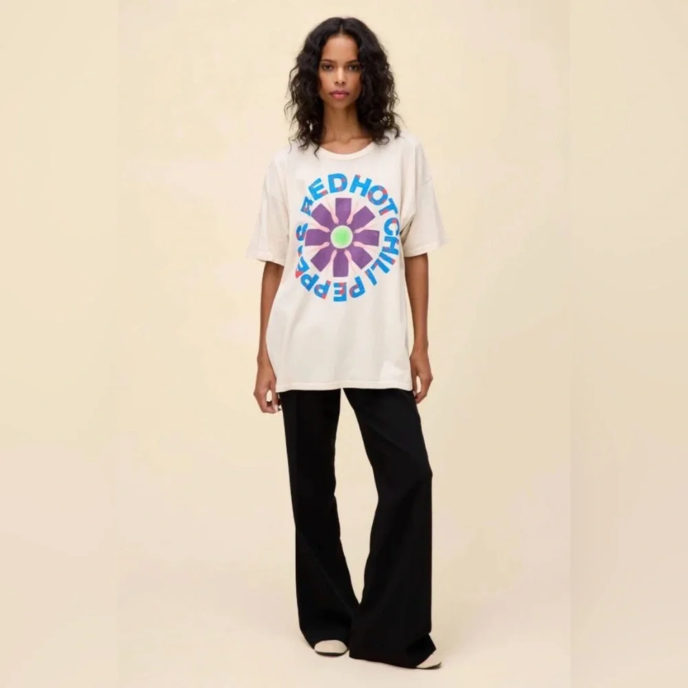NWT Daydreamer RARE ๐ฅ RED HOT CHILI PEPPERS FREAKY MERCH TEE size Medium - Picture 4 of 4